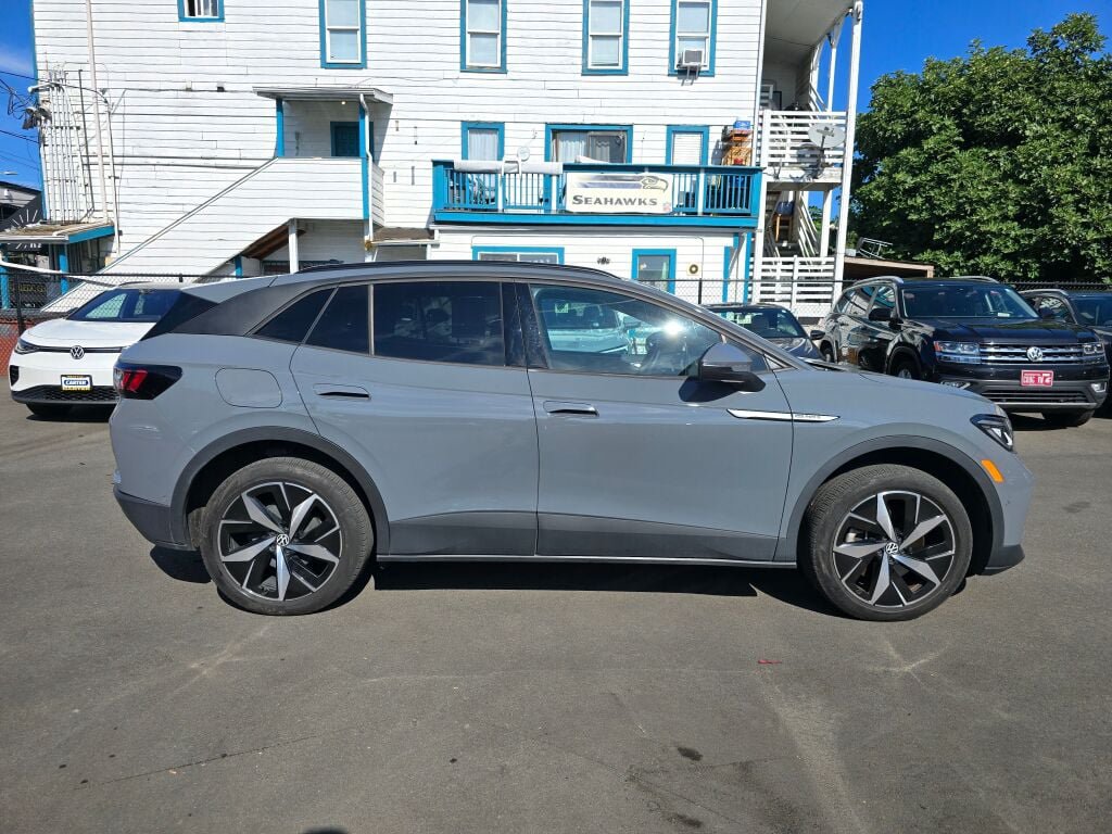 Used 2023 Volkswagen ID.4 Pro S AWD/4WD image 8