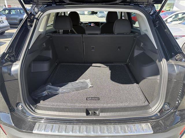 New 2025 Volkswagen Tiguan S image 9