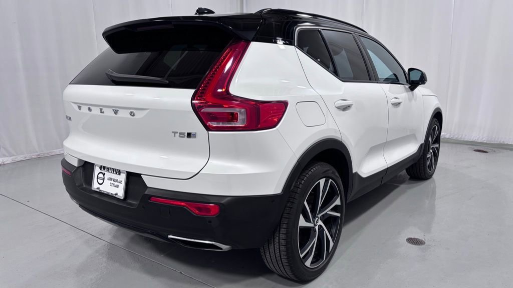 Used 2019 Volvo XC40 T5 R-Design image 5
