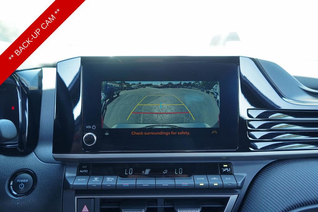 Used 2025 Toyota Camry SE w/ Convenience Package FWD image 10