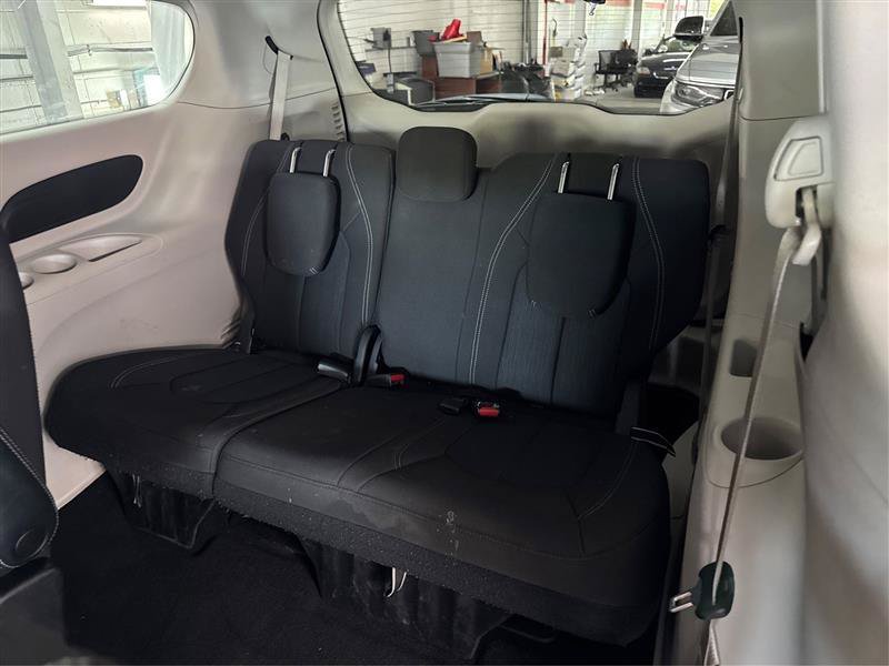 Used 2023 Chrysler Voyager LX FWD image 36