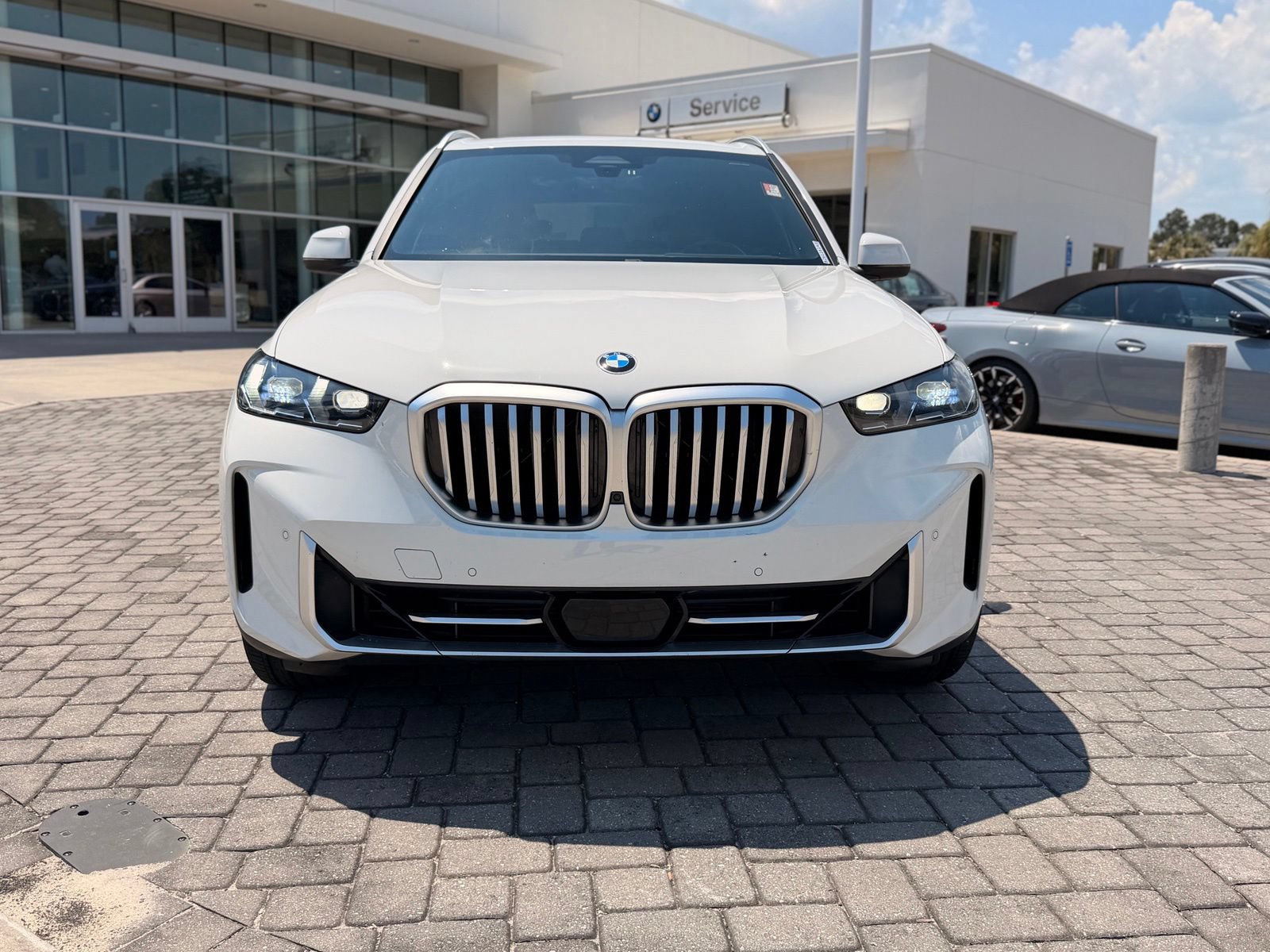 Certified 2025 BMW X5 xDrive40i w/ Premium Package AWD/4WD image 6