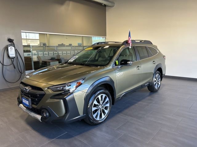 Used 2025 Subaru Outback Limited image 27