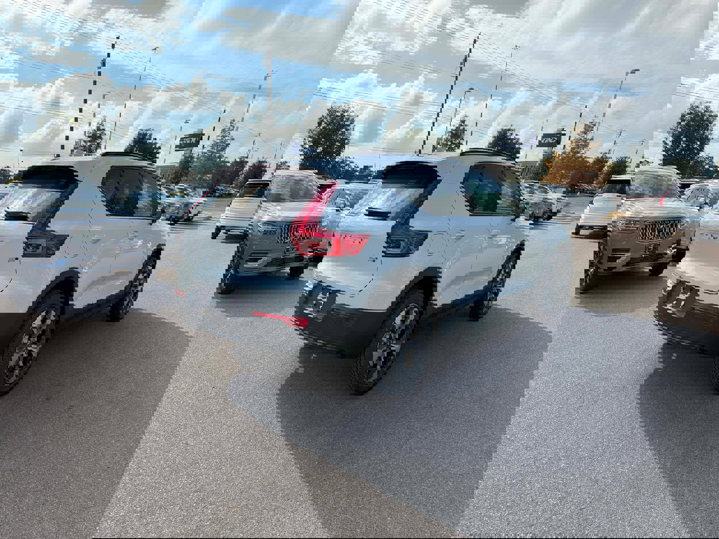 New 2026 Volvo XC40 B5 Plus w/ Protection Package Premier image 6