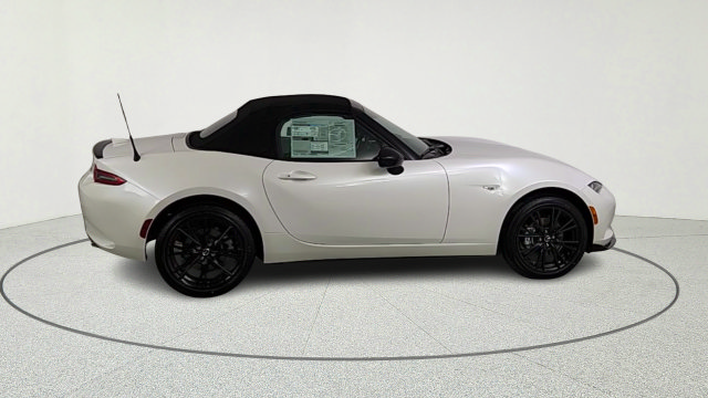 New 2026 MAZDA MX-5 Miata Club w/ Interior Package RWD image 8