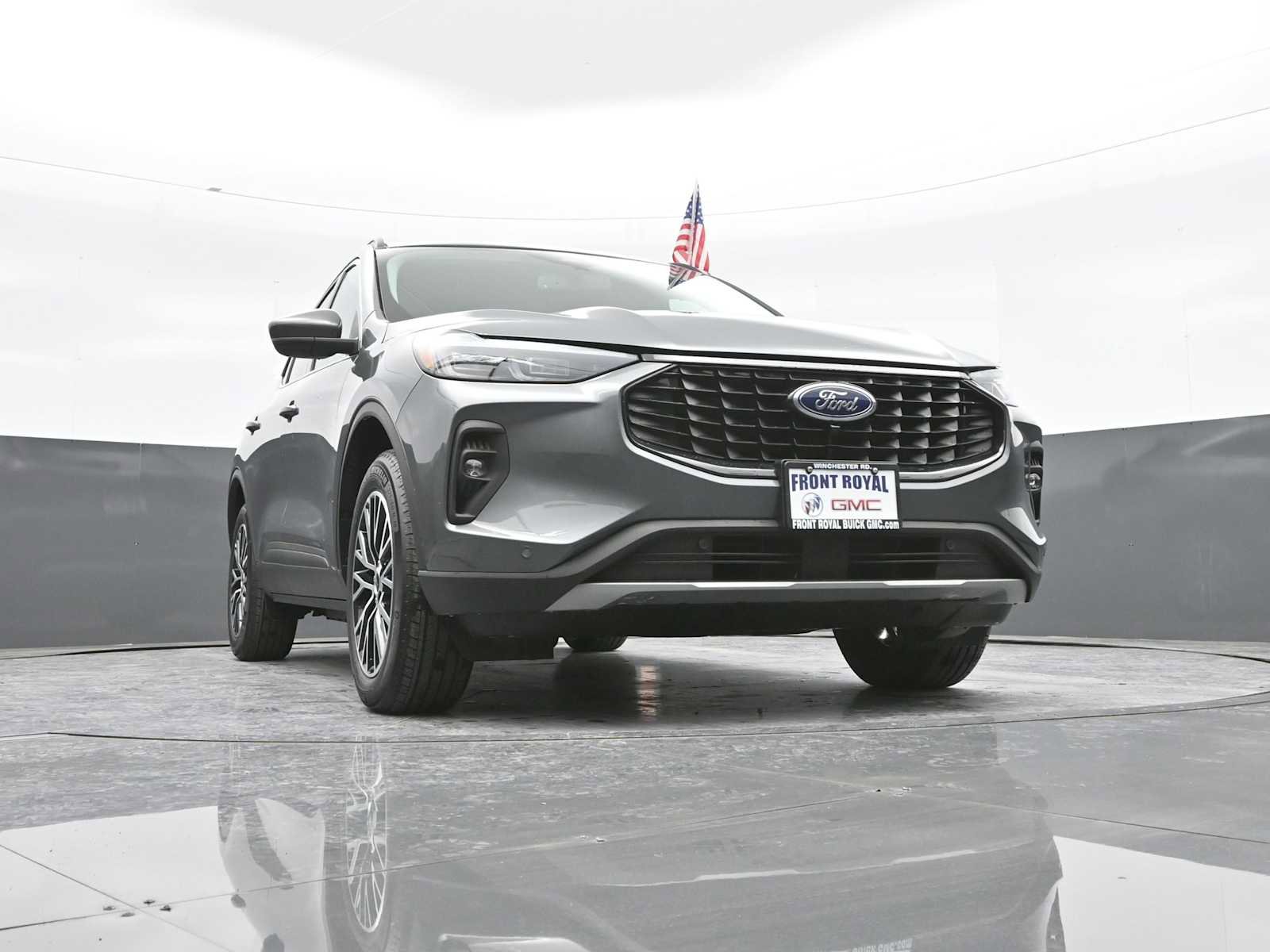 Used 2025 Ford Escape SE w/ PHEV Premium Package image 38