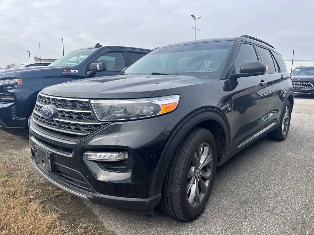 Used 2022 Ford Explorer XLT w/ Equipment Group 202A image 1