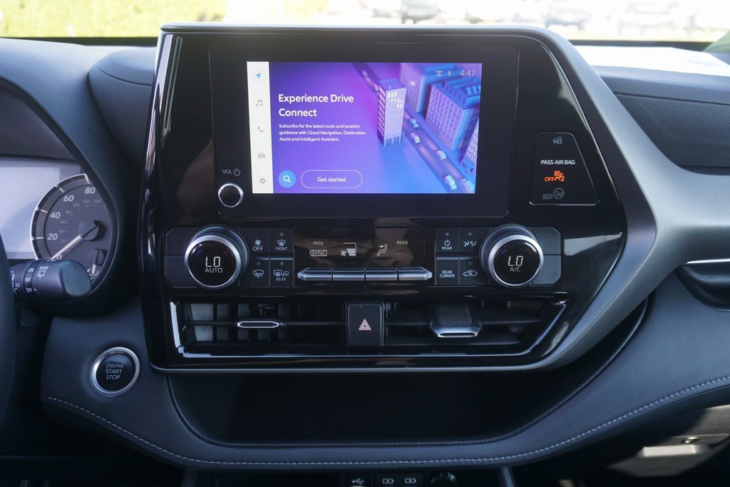 Certified 2024 Toyota Highlander LE image 10