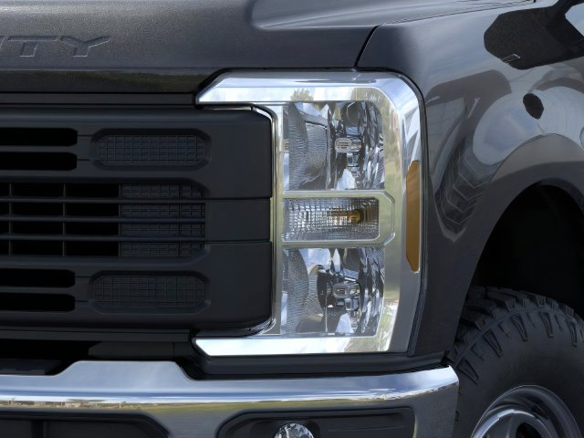 New 2026 Ford F350 XL w/ XL Off-Road Package AWD/4WD image 18