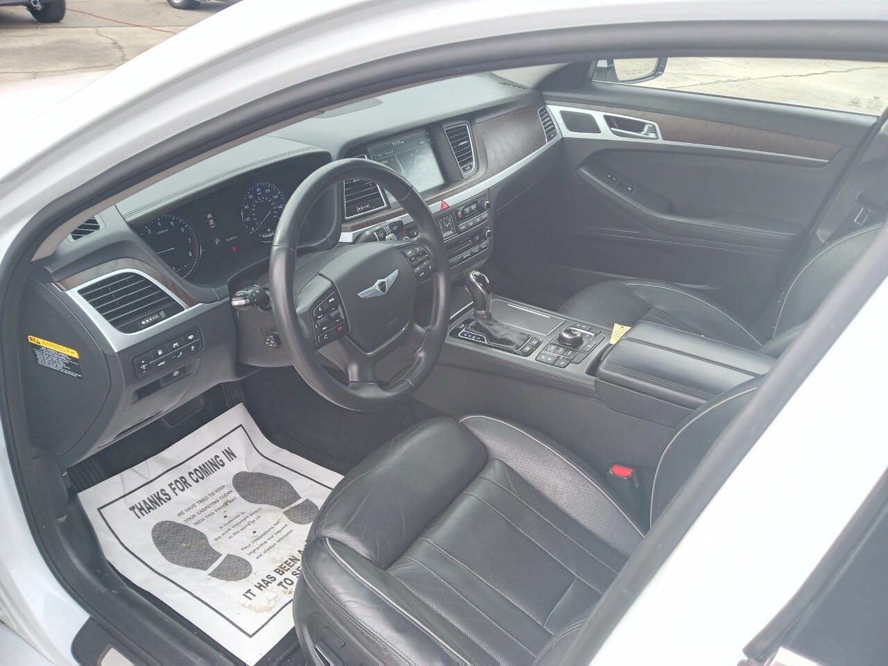 Used 2015 Hyundai Genesis 3.8 w/ Option Group 04 image 7