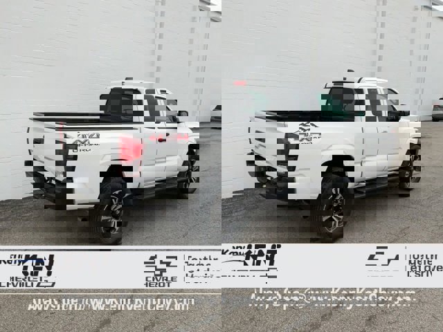 Used 2021 Toyota Tacoma SR image 4