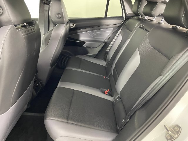 Used 2023 Volkswagen ID.4 Pro S Plus AWD/4WD image 15