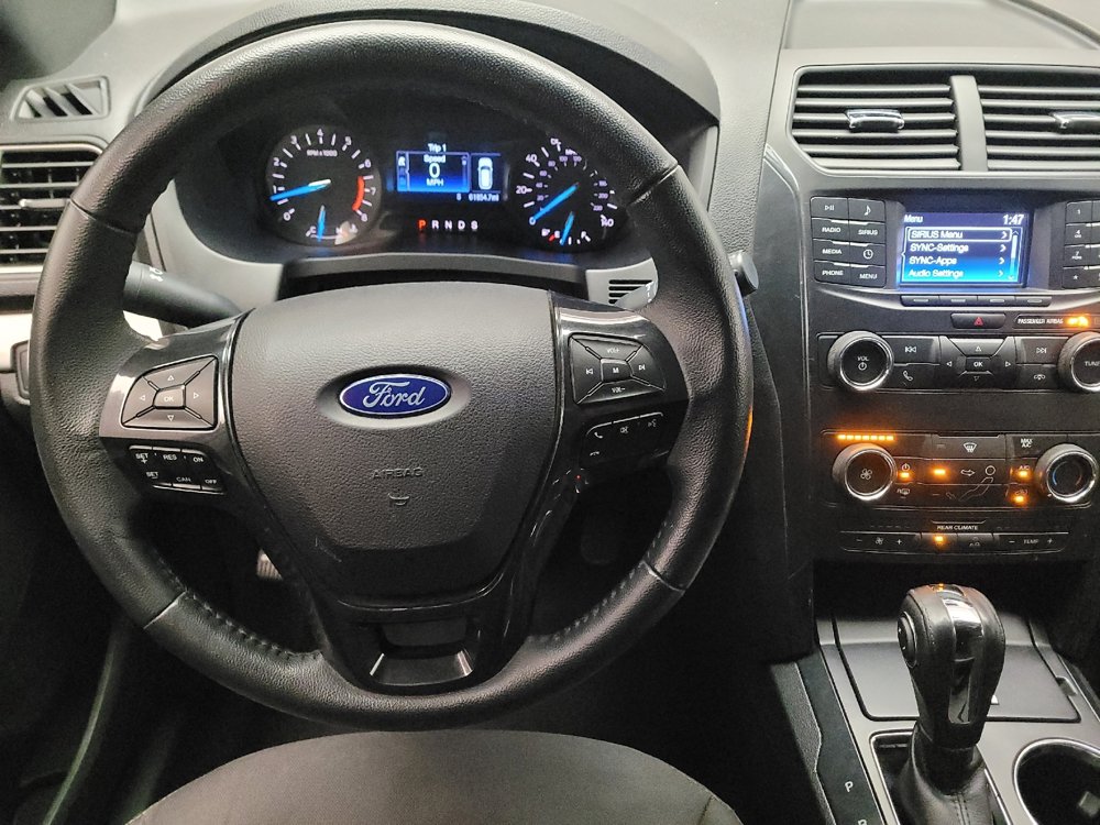 Used 2018 Ford Explorer XLT AWD/4WD image 22