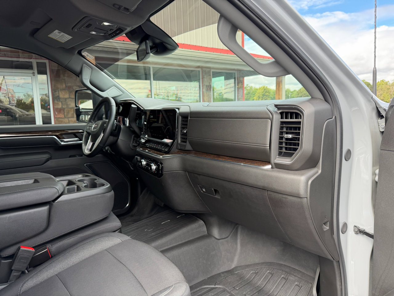 Used 2024 GMC Sierra 2500 SLE w/ SLE Value Package; image 23