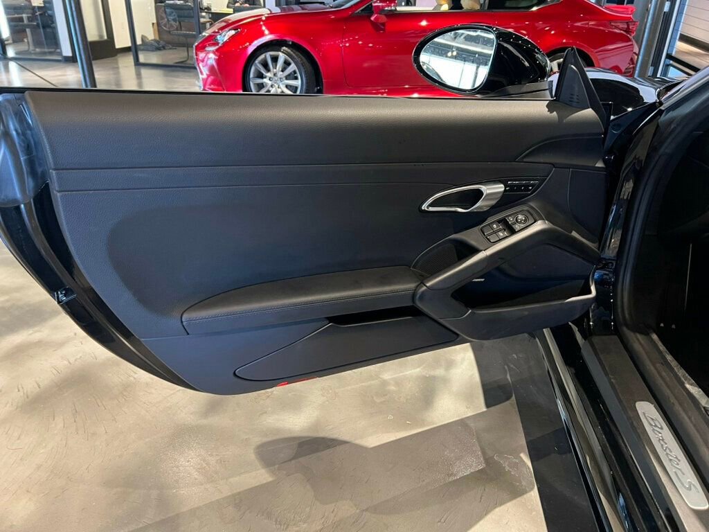 Used 2024 Porsche 718 Boxster S image 17