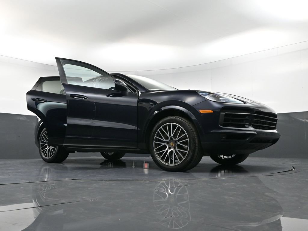 Certified 2021 Porsche Cayenne Coupe image 38