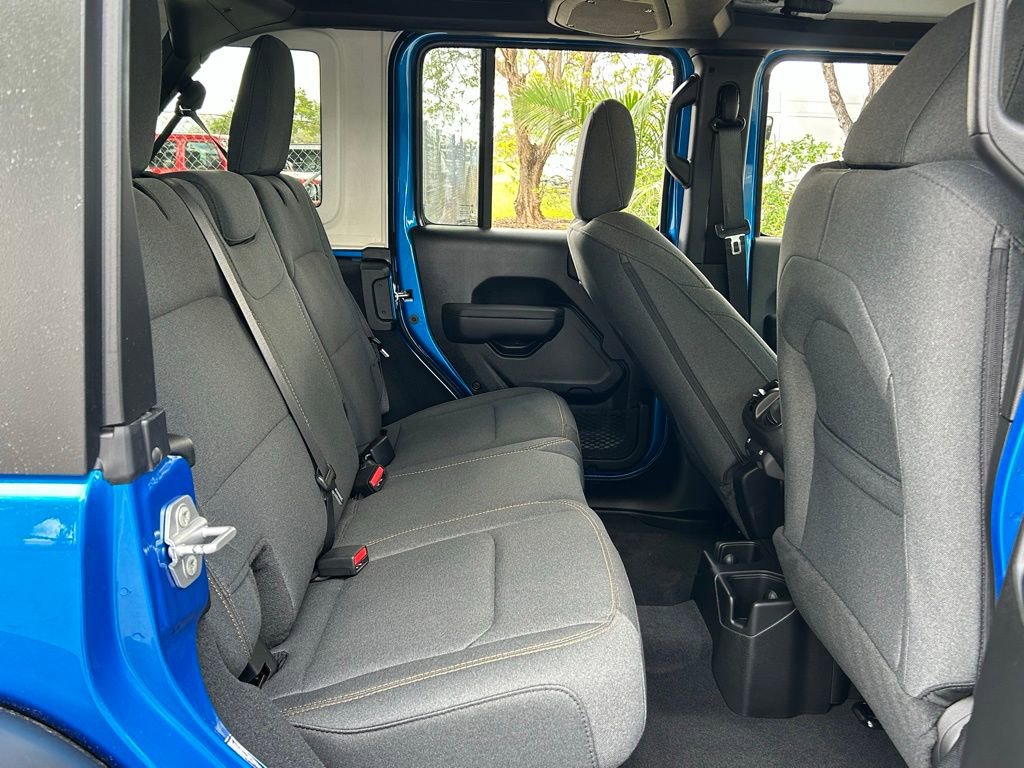 New 2026 Jeep Wrangler Unlimited Sport image 32