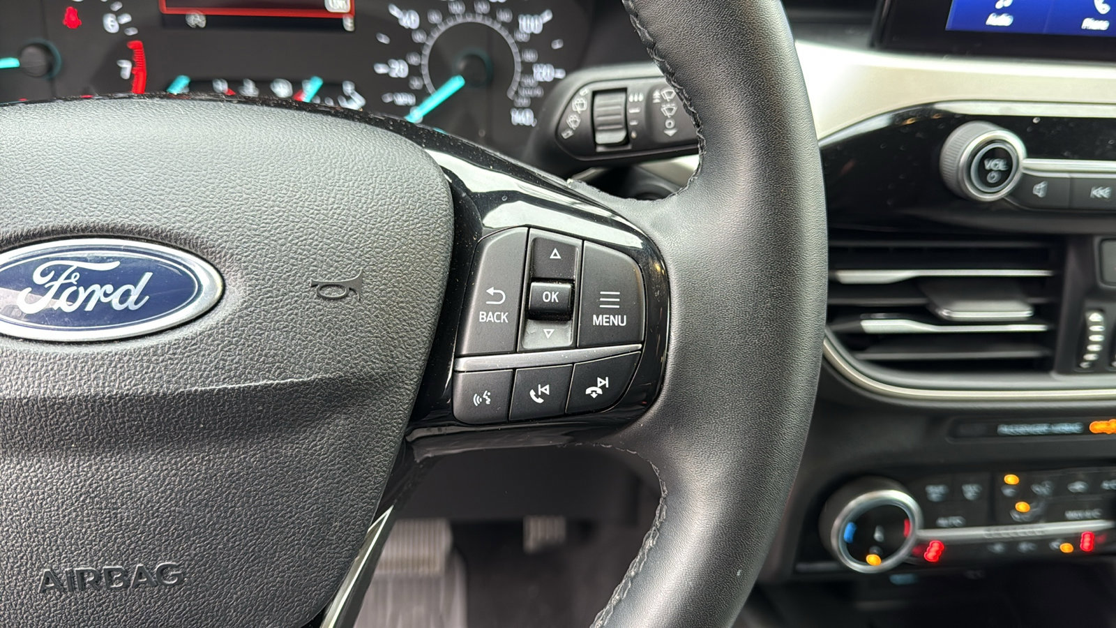 Used 2022 Ford Escape SE w/ Convenience Package image 17