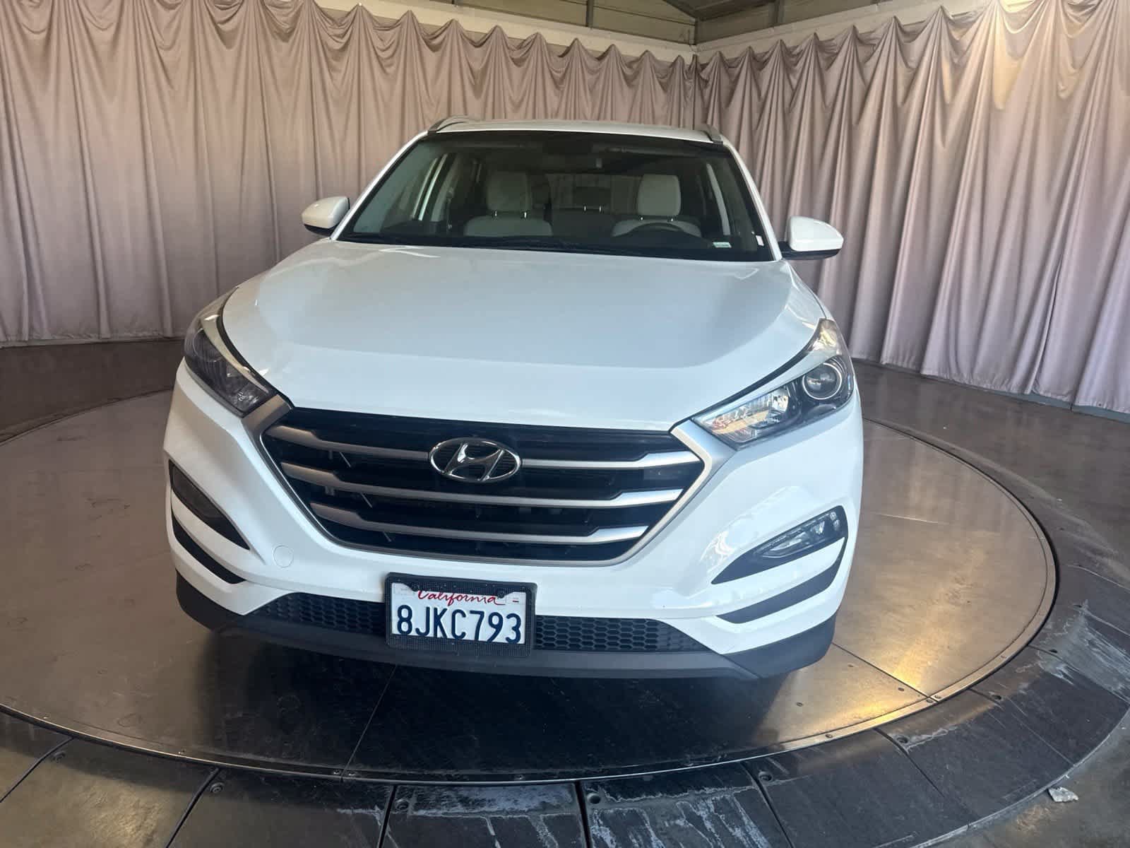 Used 2018 Hyundai Tucson SEL FWD image 2