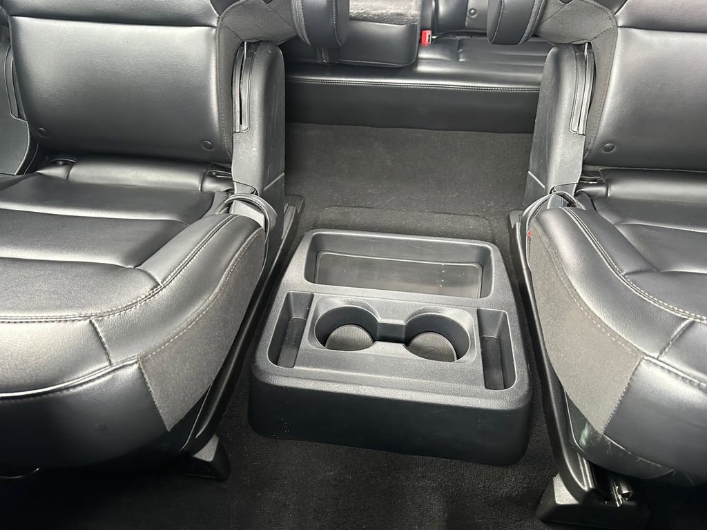 Used 2021 Ford Explorer XLT w/ Equipment Group 202A image 25