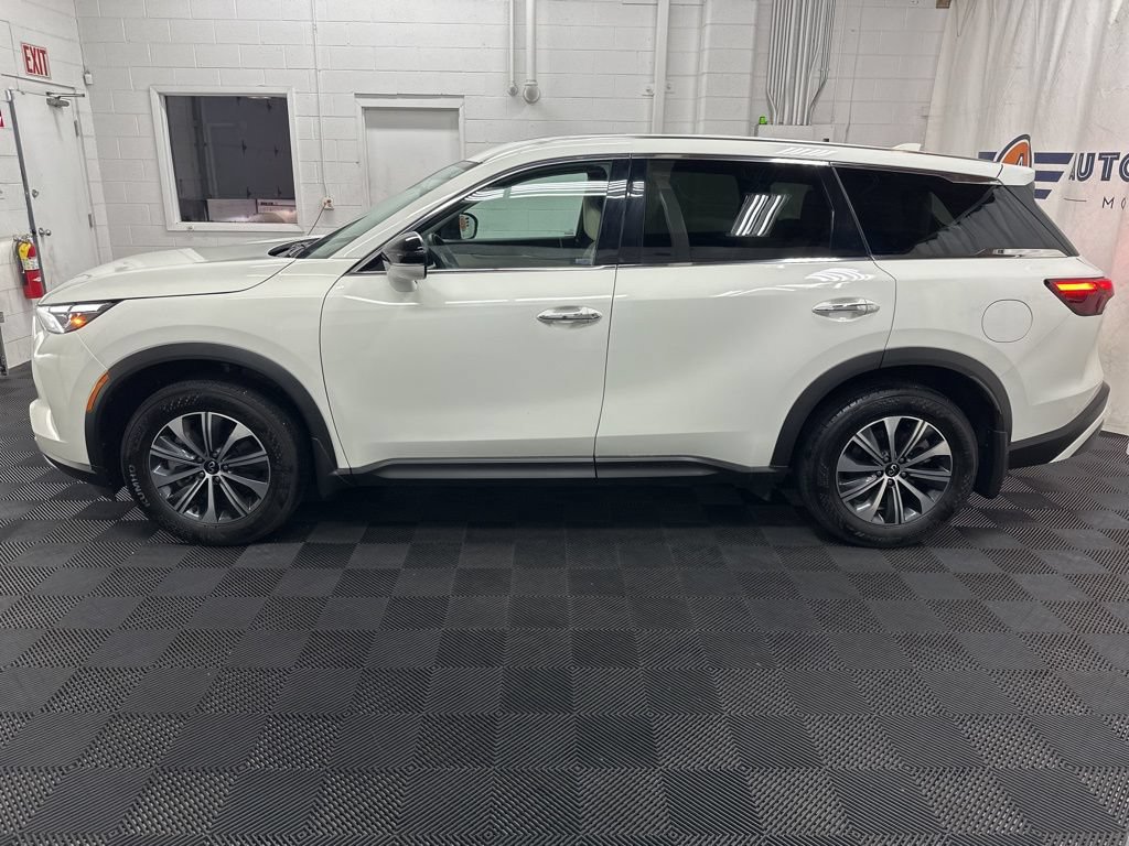Used 2024 INFINITI QX60 Pure AWD/4WD image 6