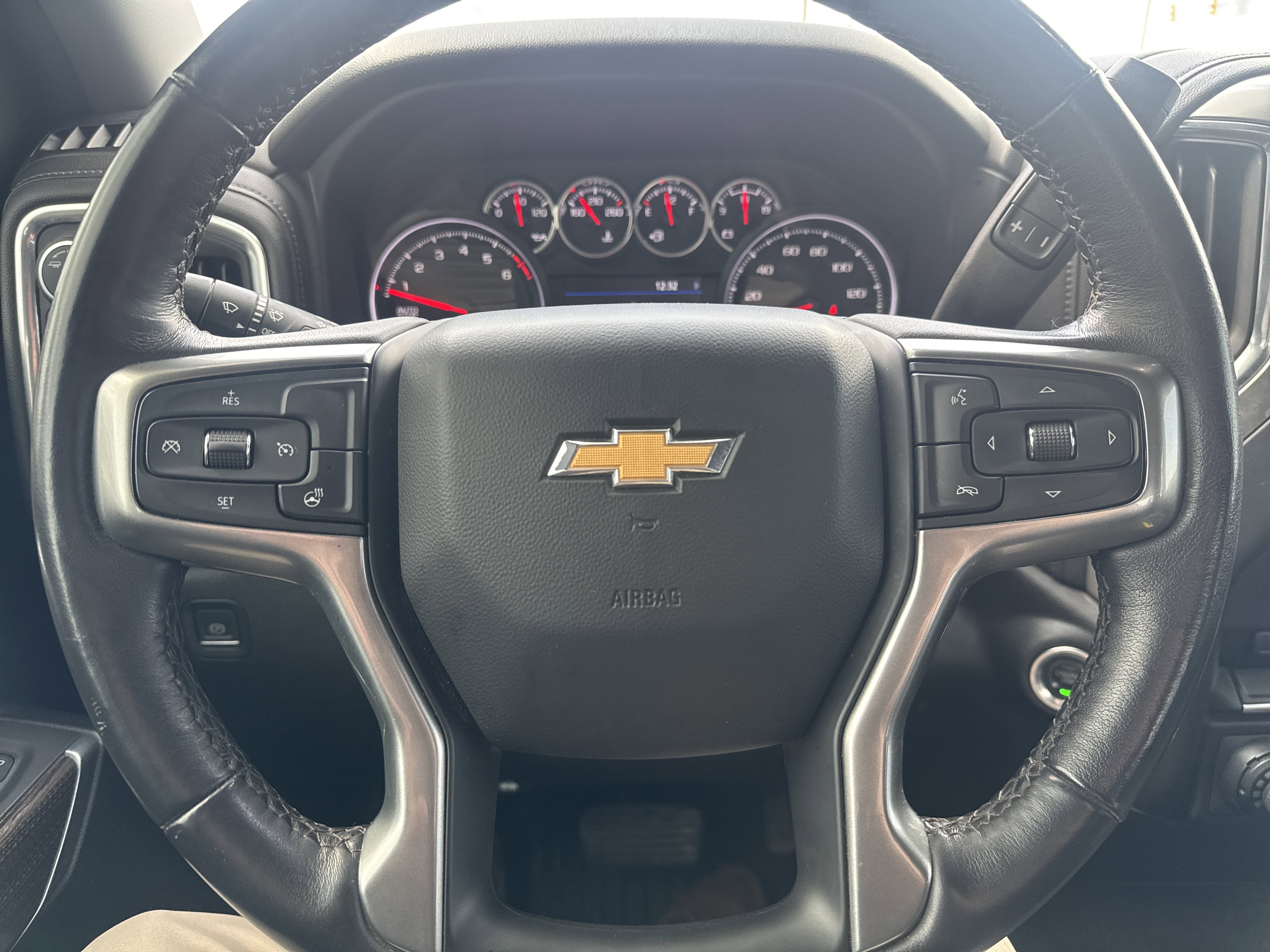 Used 2022 Chevrolet Silverado 1500 LT w/ Bed Protection Package image 17