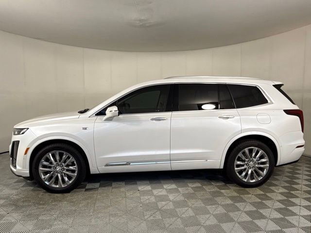 Certified 2024 Cadillac XT6 Premium Luxury w/ Technology Package FWD image 3