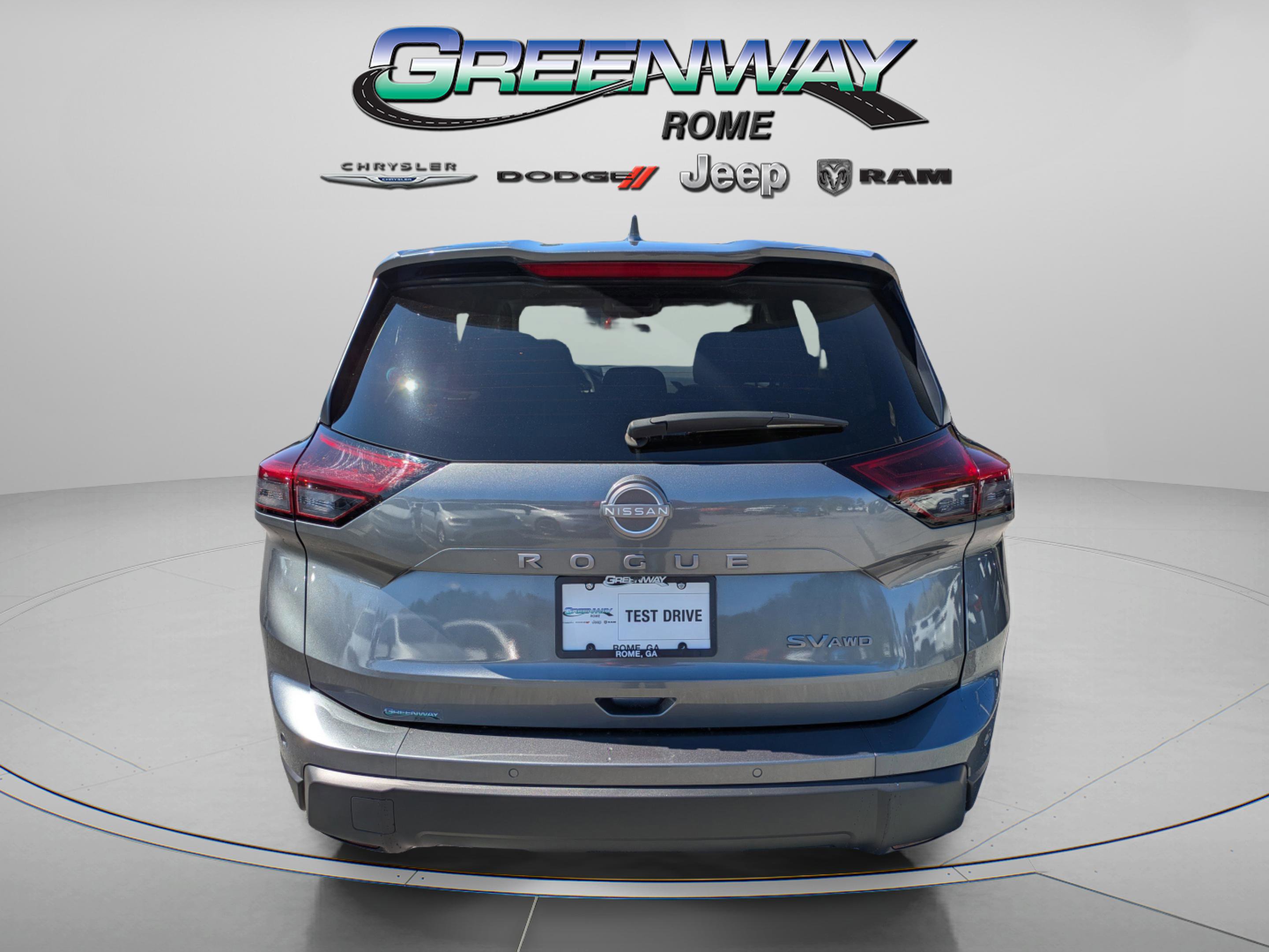 Used 2024 Nissan Rogue SV image 6