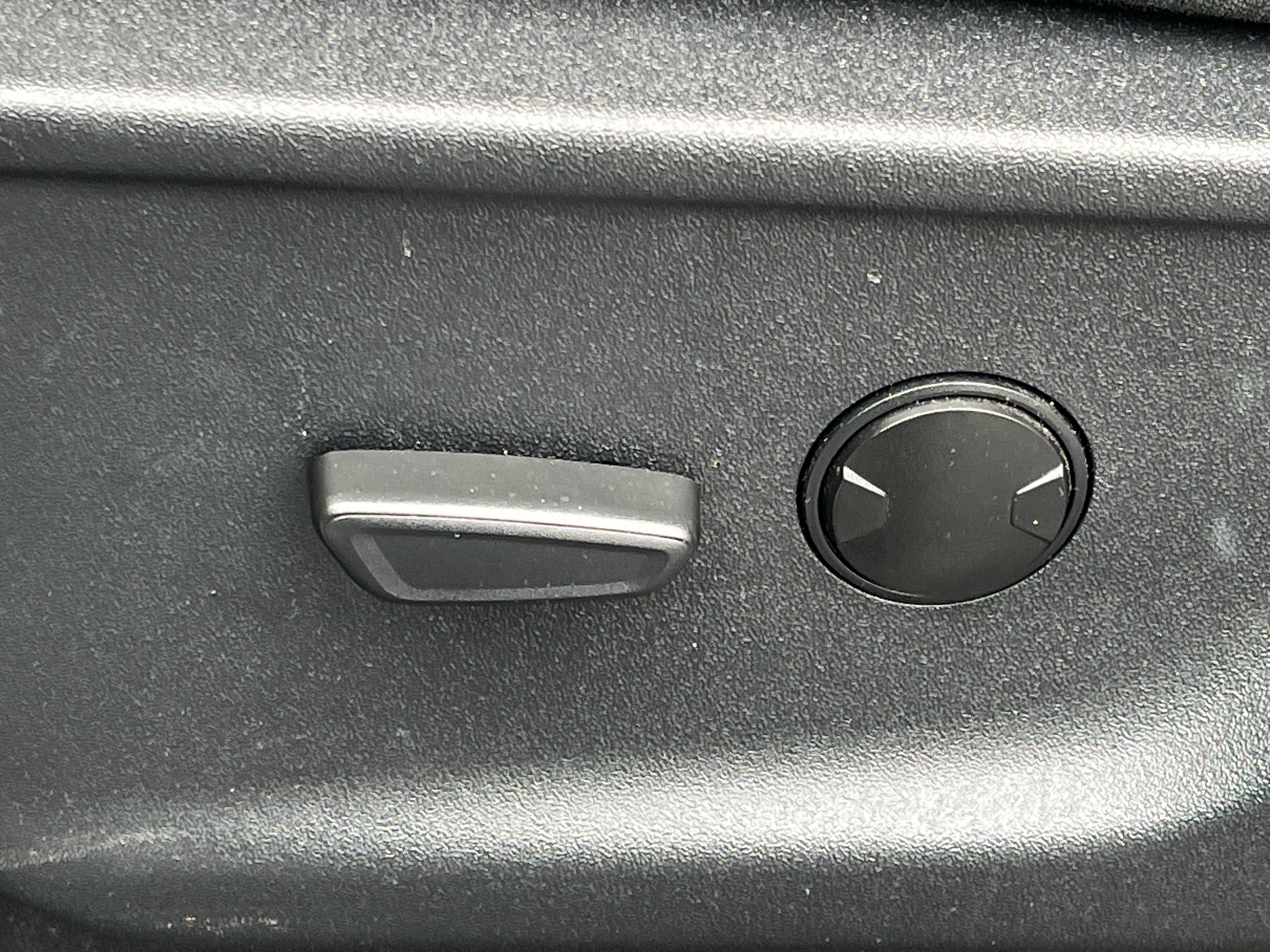 Used 2024 Ford F150 XLT w/ Mobile Office Package image 18