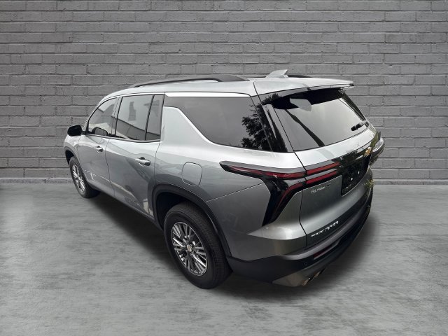 Used 2025 Chevrolet Traverse LT FWD image 6