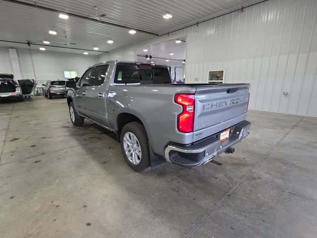 Used 2024 Chevrolet Silverado 1500 LTZ AWD/4WD image 6