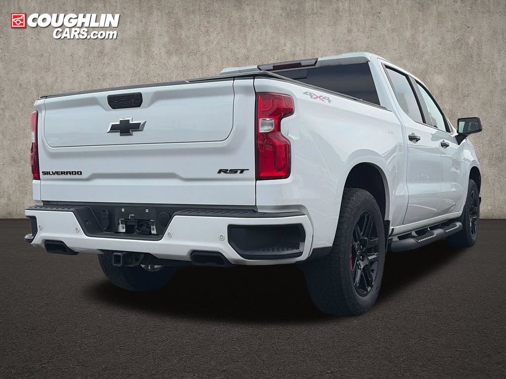 Used 2022 Chevrolet Silverado 1500 RST w/ Redline Edition AWD/4WD image 8