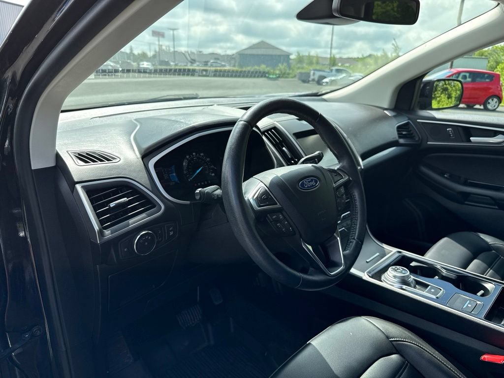 Used 2020 Ford Edge SEL w/ Convenience Package AWD/4WD image 25