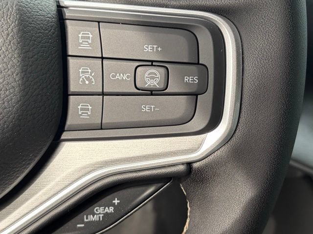 New 2026 Jeep Grand Wagoneer L Limited w/ Rear Seat Video Group I AWD/4WD image 19