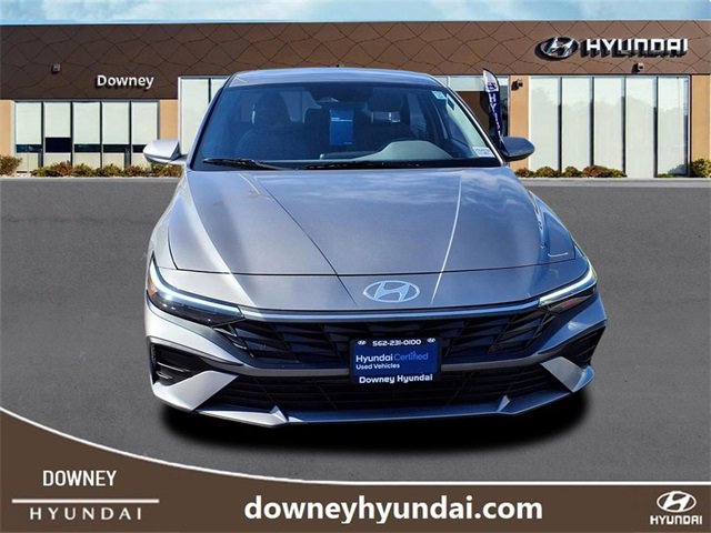 Used 2024 Hyundai Elantra SEL image 2