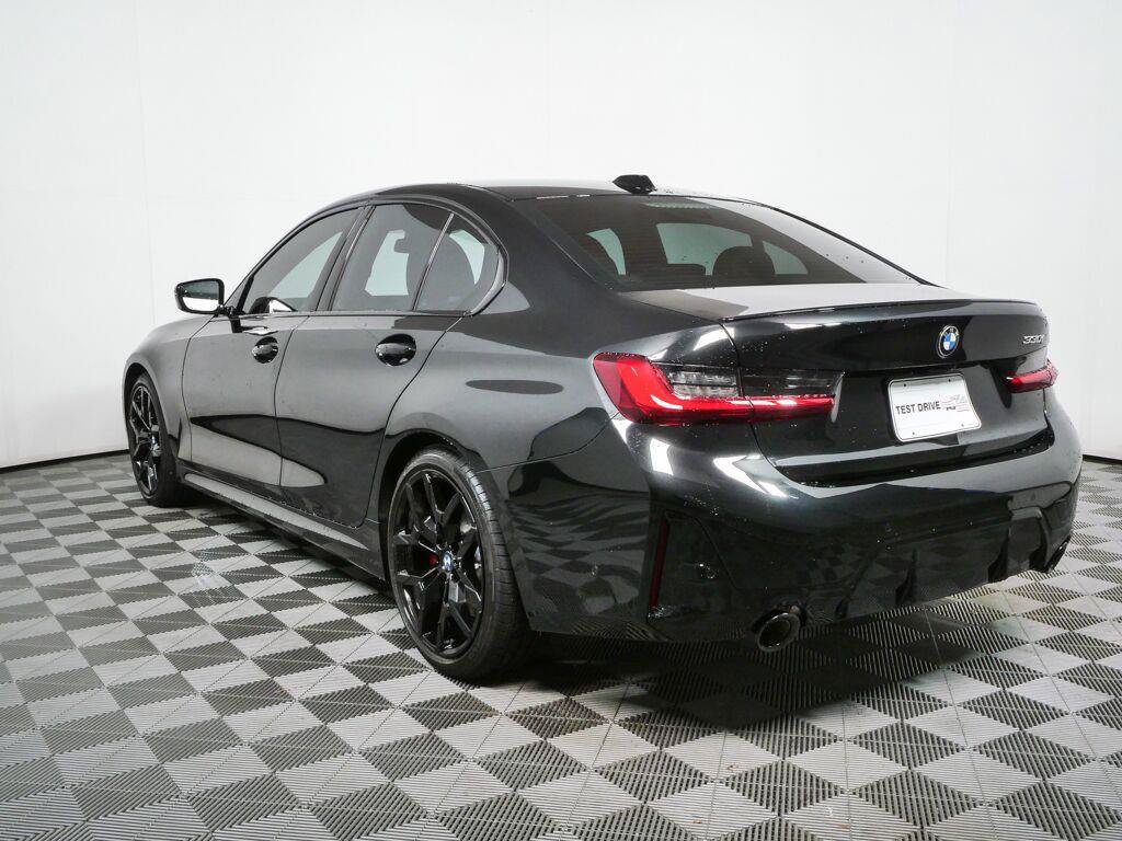 Used 2026 BMW 330i Sedan w/ M Sport Package RWD image 3