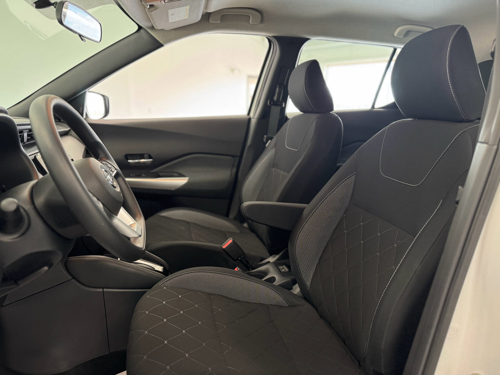 Used 2019 Nissan Kicks SV FWD image 12