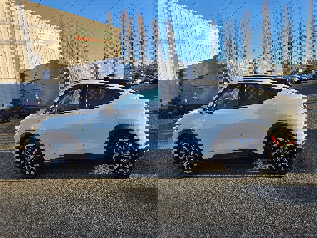 Used 2025 Ford Mustang Mach-E Select w/ Comfort Package Lite image 8