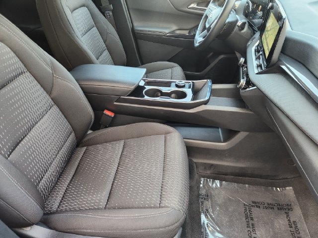 Used 2026 Chevrolet Equinox LT FWD image 19