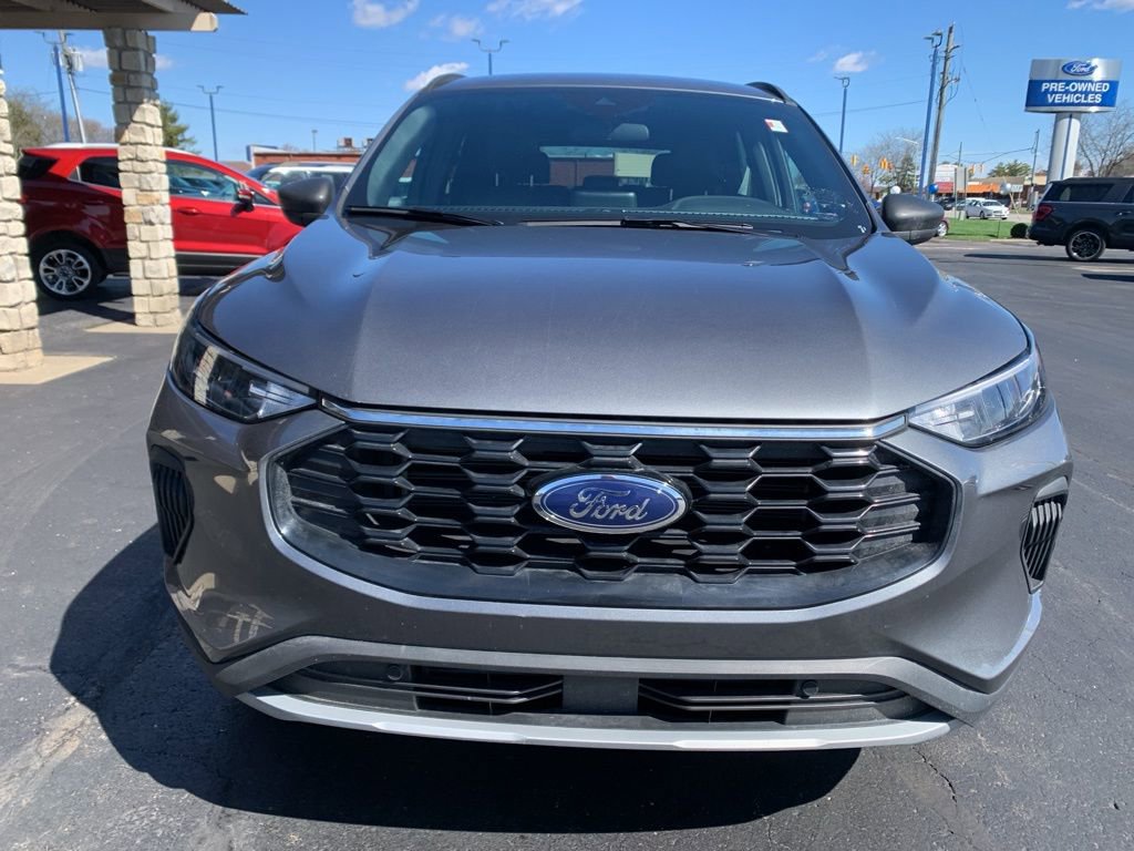 Used 2025 Ford Escape ST-Line AWD/4WD image 8
