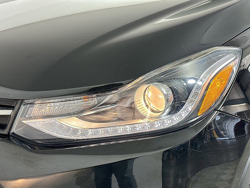 Used 2020 Chevrolet Trax LT w/ LT Convenience Package image 24