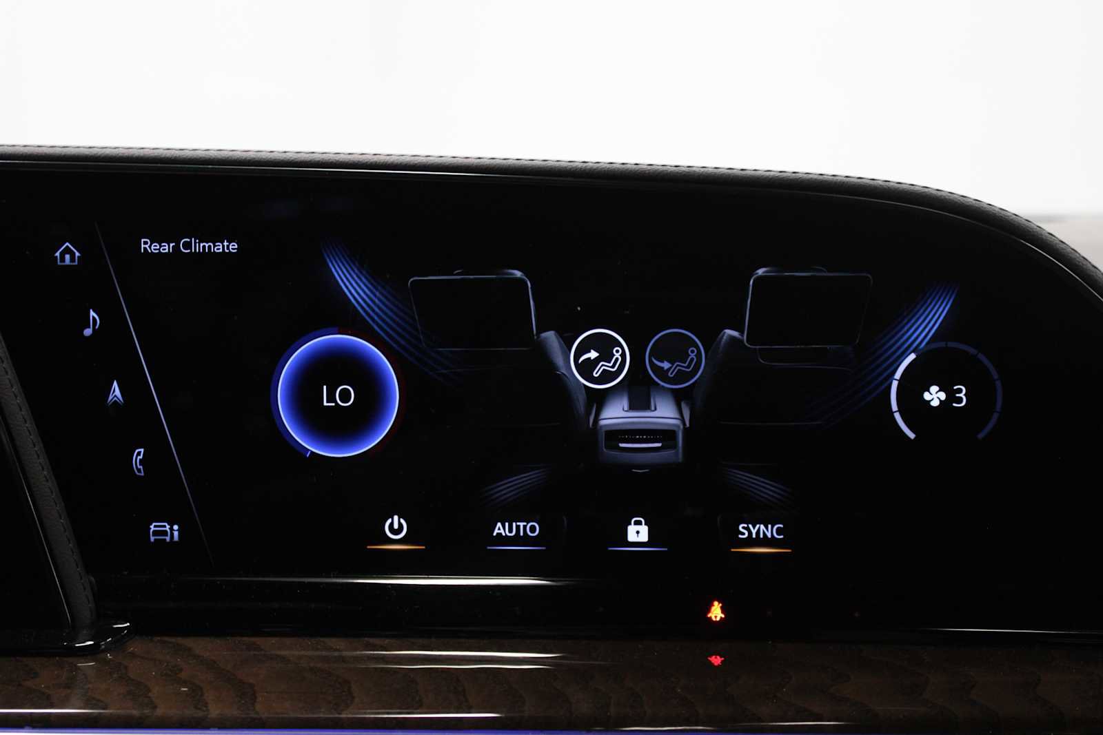 Certified 2024 Cadillac Escalade ESV Sport Platinum w/ LPO, ONYX Package image 42