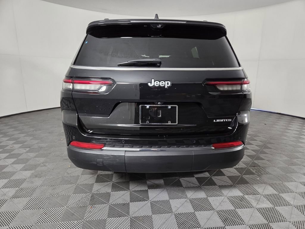 Certified 2024 Jeep Grand Cherokee L Limited w/ Luxury Tech Group II image 6