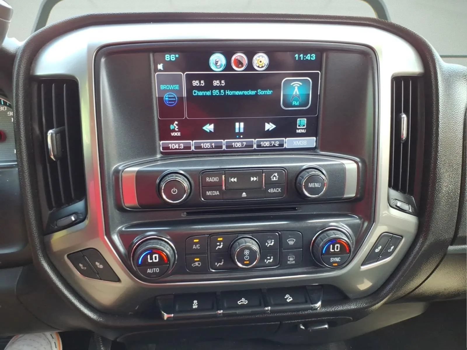 Used 2016 Chevrolet Silverado 1500 LT w/ All Star Edition AWD/4WD image 15