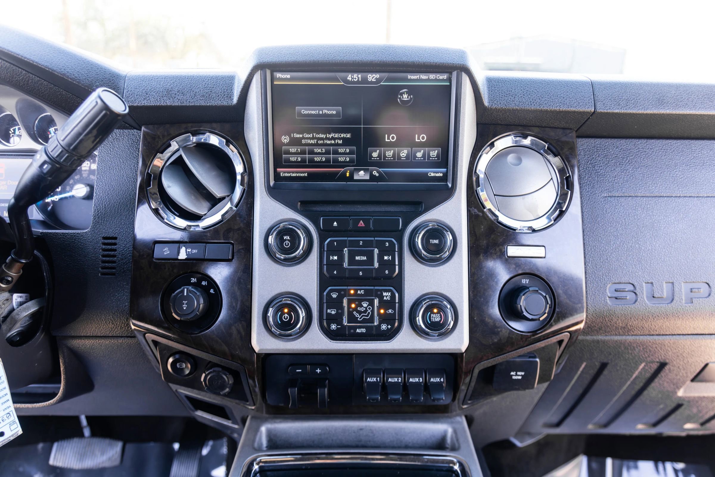 Used 2016 Ford F350 Platinum w/ FX4 Off-Road Package AWD/4WD image 21