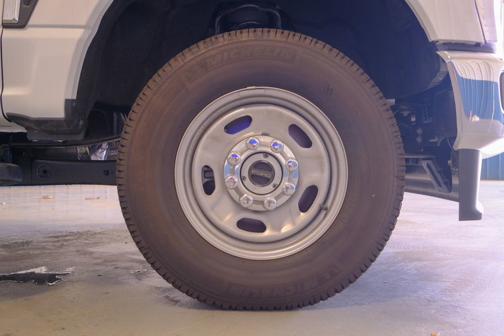 New 2025 Ford F250 XL w/ XL Chrome Package image 42