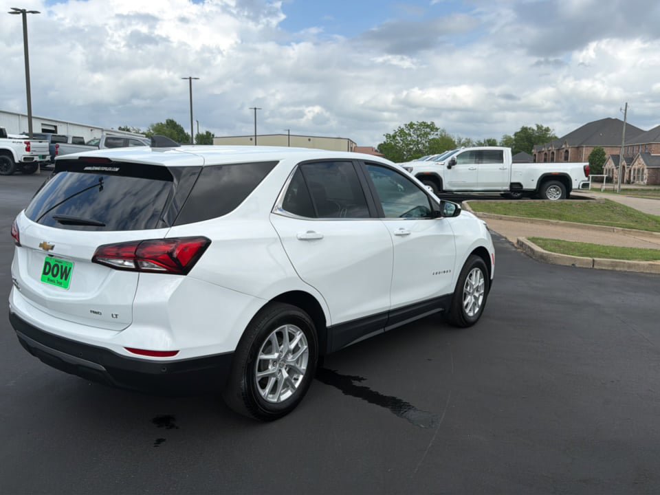 Used 2024 Chevrolet Equinox LT image 3