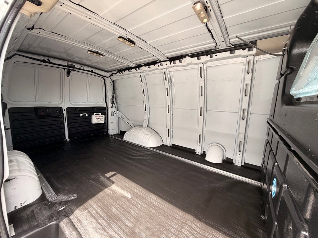 Used 2021 Chevrolet Express 2500 w/ Driver Convenience Package image 12