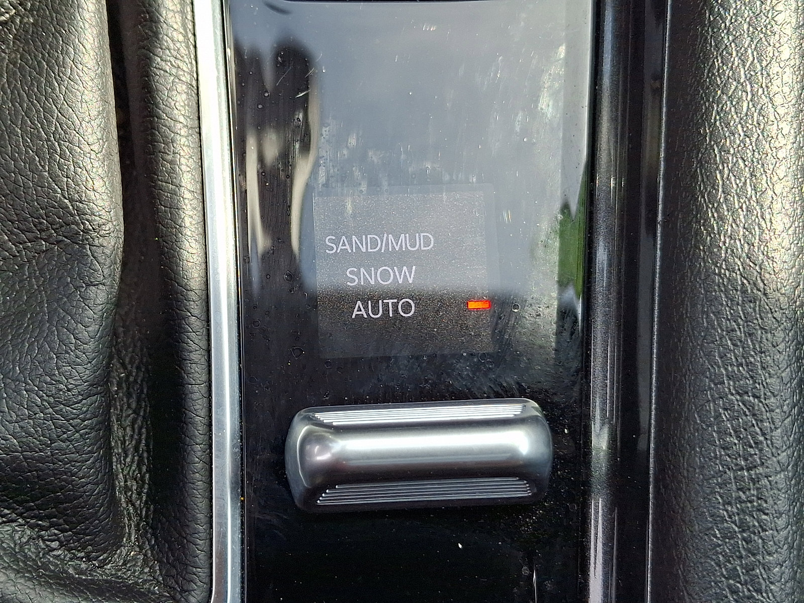 Used 2024 Jeep Compass Latitude w/ Sun and Sound Group image 25