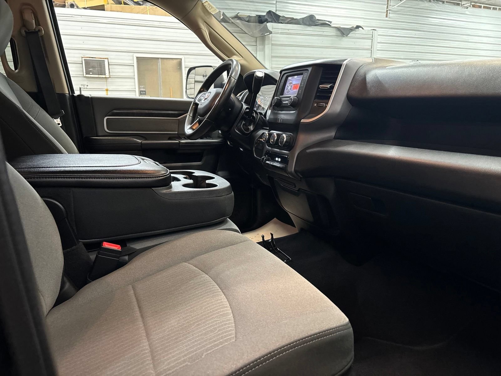 Used 2020 RAM 3500 Big Horn AWD/4WD image 25